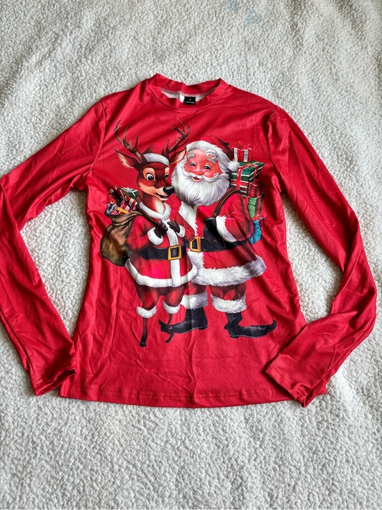 Sweaters - Woman Red Santa & Reindeer Holiday Tee